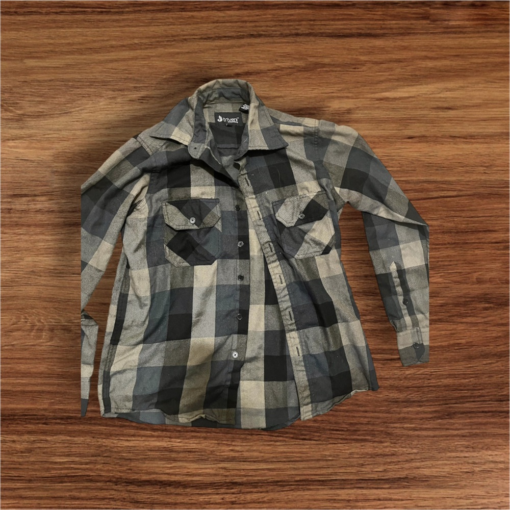 Volcom Men's Plaid Shirt - Black and Gray